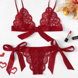 Scalloped Trim Tie Side Lingerie Set